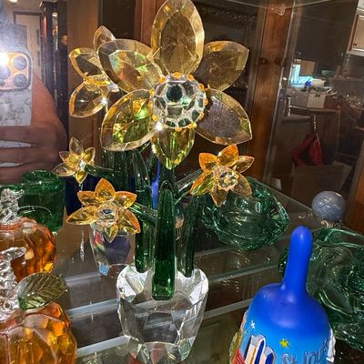 Sale Photo Thumbnail #140: Swarovski Crystal Happy Flowers Daffodil Arrangement
