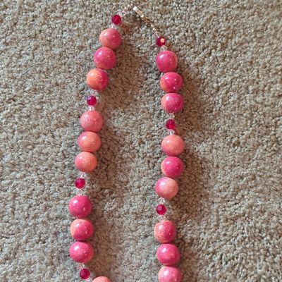 Sale Photo Thumbnail #1066: Vintage Pink and Coral Tone Beaded Costume Necklace