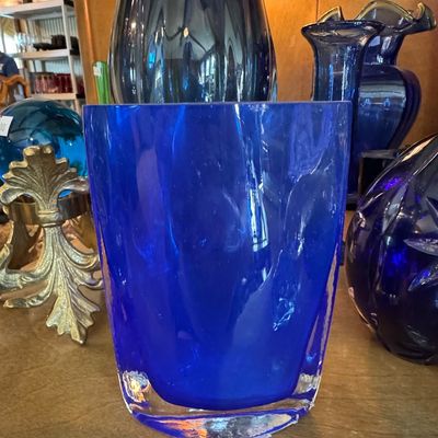 Sale Photo Thumbnail #901: Cobalt Blue Art Glass Vase