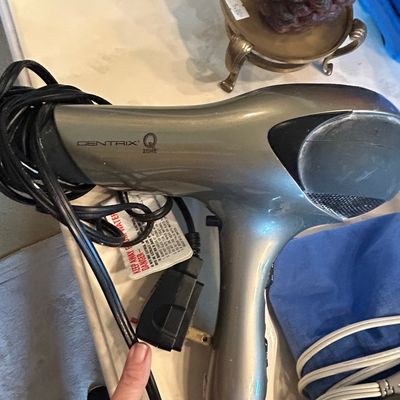 Sale Photo Thumbnail #926: Centrix Q-Zone Hair Dryer