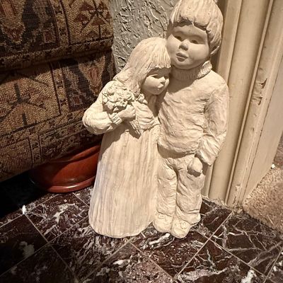Sale Photo Thumbnail #487: Vintage Austin Productions 'Bright Eyes' Sculpture by Dee Crowley