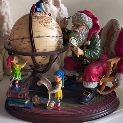 Sale Photo Thumbnail #921: Danbury Mint Santa's Christmas Journey Figurine