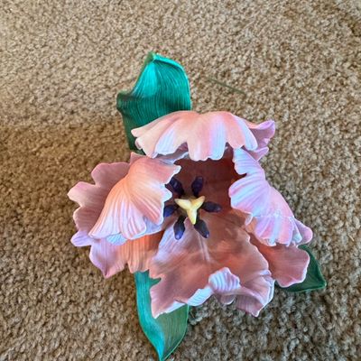 Sale Photo Thumbnail #883: 1989 Lenox Fine Porcelain Parrot Tulip Figurine
