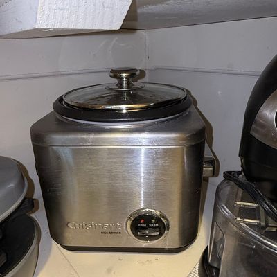 Sale Photo Thumbnail #1030: Cuisinart CRC-400 4-Cup Rice Cooker