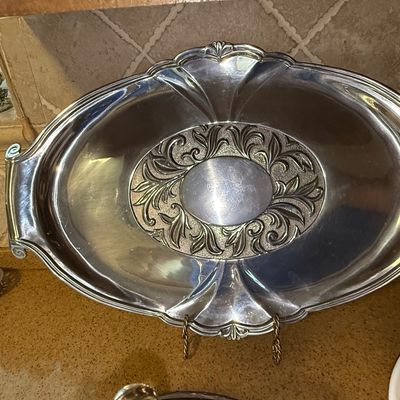 Sale Photo Thumbnail #895: Lenox Butler's Pantry Collection Oval Serving Tray