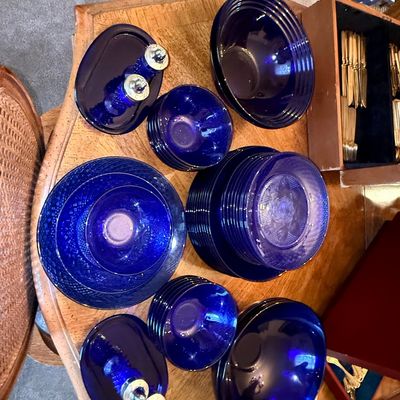 Sale Photo Thumbnail #106: Arcoroc Vintage Cobalt Blue Glass Dinnerware Set
