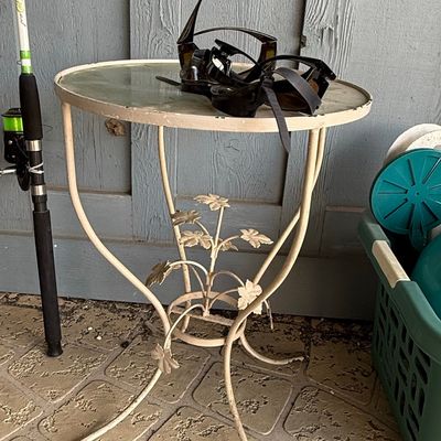 Sale Photo Thumbnail #397: Vintage Wrought Iron Ivy Motif Accent Table