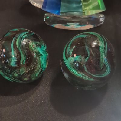 Sale Photo Thumbnail #419: The Glassworks Wicklow Ireland Art Glass Paperweights