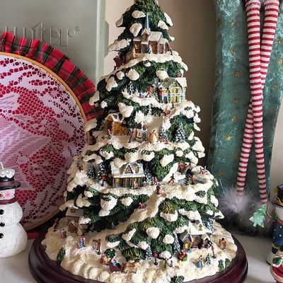 Sale Photo Thumbnail #621: Thomas Kinkade Village Christmas Illuminated Tree