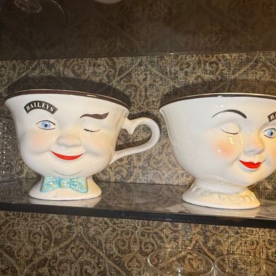 Sale Photo Thumbnail #1153: Vintage 1996 Baileys Irish Cream 'Yum' Winking Face Mugs