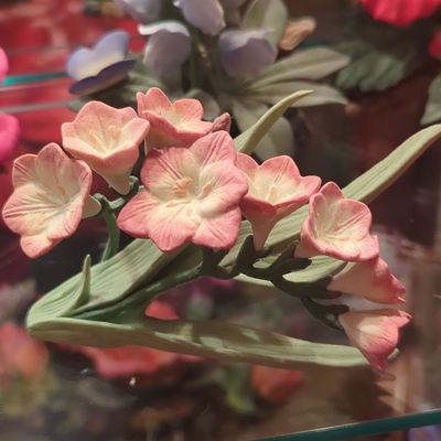 Sale Photo Thumbnail #1078: Lenox Freesia Flower Sculpture