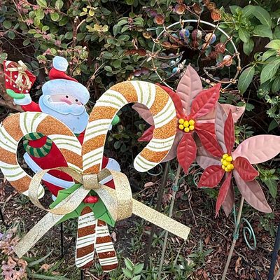 Sale Photo Thumbnail #1225: Holiday Metal Garden Stakes Set