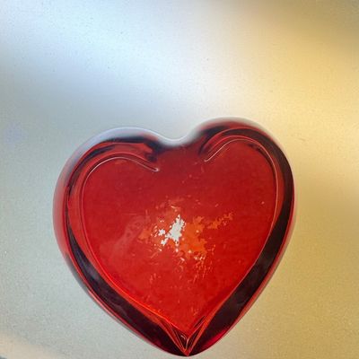 Sale Photo Thumbnail #127: Baccarat Ruby Red Crystal 'Zinzin' Heart Paperweight