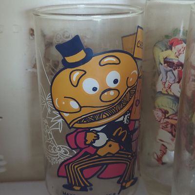 Sale Photo Thumbnail #1239: 1977 McDonald's McDonaldland Action Series Collector Glass: Mayor McCheese