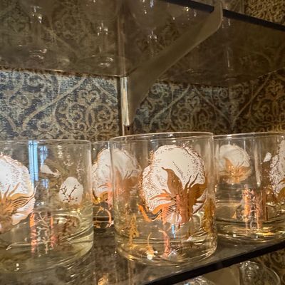 Sale Photo Thumbnail #200: Vintage Culver 22K Gold Cotton Boll Lowball Glasses