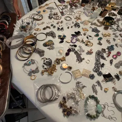 Sale Photo Thumbnail #103