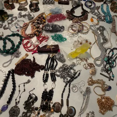 Sale Photo Thumbnail #105