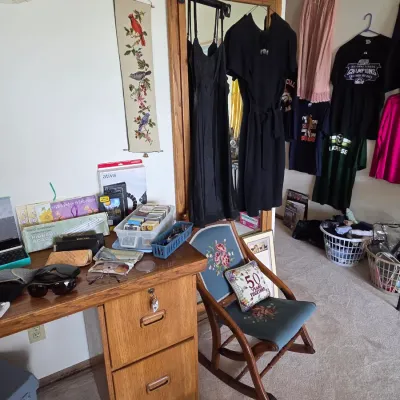 Sale Photo Thumbnail #537