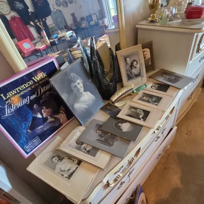 Sale Photo Thumbnail #254