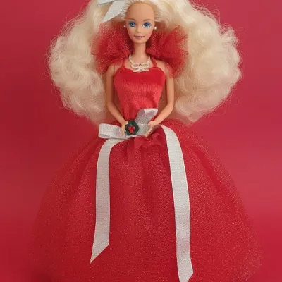 Sale Photo Thumbnail #7: 1988 Happy Holidays Barbie Special Edition 