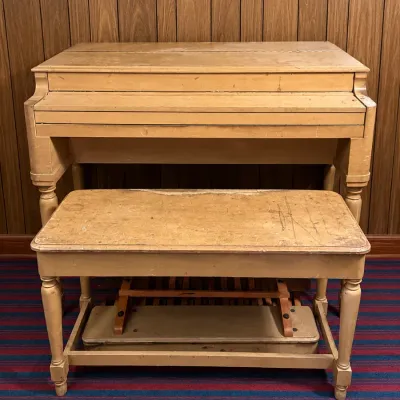 ? **RARE VINTAGE HAMMOND ORGAN — POSSIBLE KORINA BLONDE B-3!**

One of the most interesting finds in this 60-year estate! This beautiful...