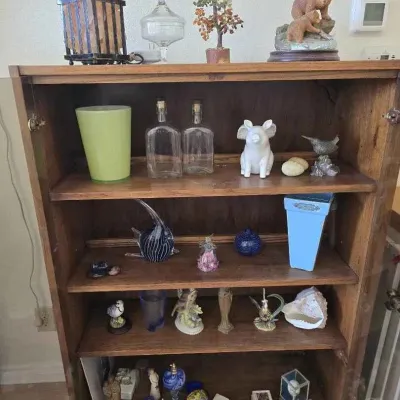 Sale Photo Thumbnail #178: Sw276 assorted decorative items
