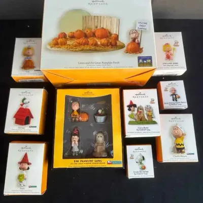 Sale Photo Thumbnail #70: Sw150 hallmark christmas ornaments 11