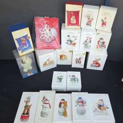Sale Photo Thumbnail #111: Sw197 hallmark christmas keepsake ornaments 6