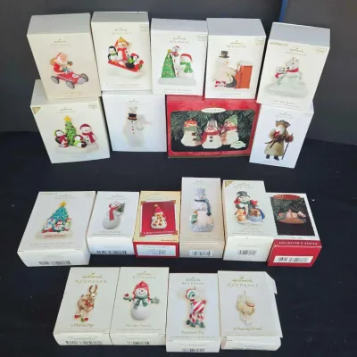 Sale Photo Thumbnail #112: Sw198 hallmark christmas keepsake ornaments 7