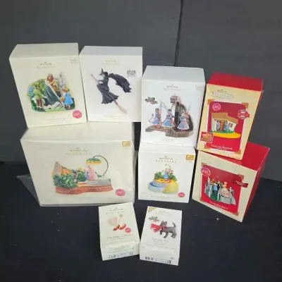 Sale Photo Thumbnail #103: Sw186 hallmark keepsake ornaments the wizard of oz 1