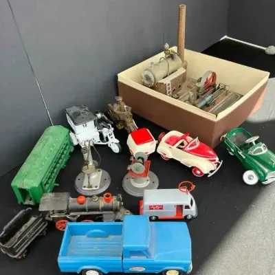 Sale Photo Thumbnail #63: Sw143 vintage toys
