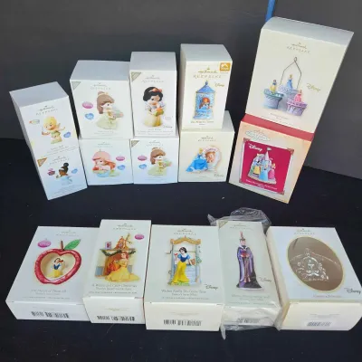 Sale Photo Thumbnail #114: Sw200 hallmark keepsake christmas disney 2