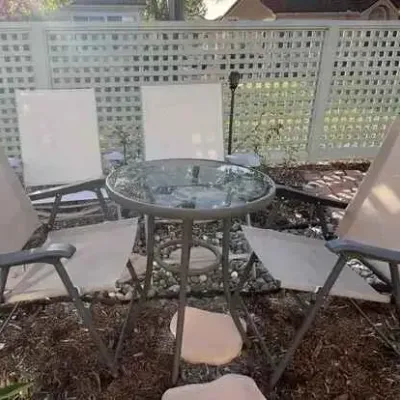 Sale Photo Thumbnail #92: Sw172 four outdoor folding chairs and small table