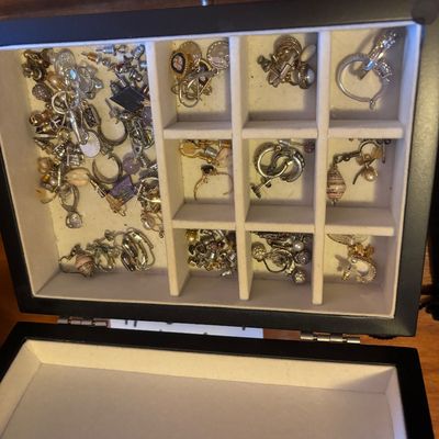 Sale Photo Thumbnail #276