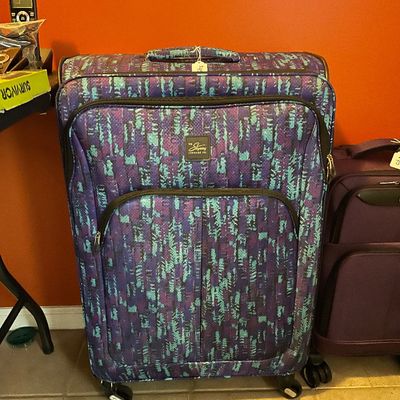 Sale Photo Thumbnail #32: Suitcase
