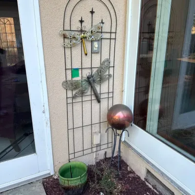 Outdoor Garden Decor, Green Clay Pot, Metal Trellis (2)