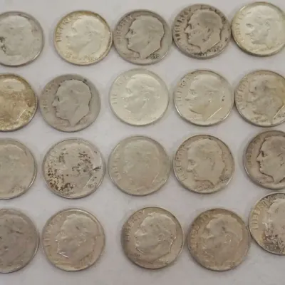 Sale Photo Thumbnail #66: 1066	GROUP OF 20 1964 & EARLIER ROOSEVELT DIMES																																																																																																																																																																																																																