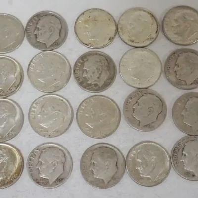 Sale Photo Thumbnail #87: 1087	GROUP OF 20 1964 & EARLIER ROOSEVELT DIMES																																																																																																																																																																																																																