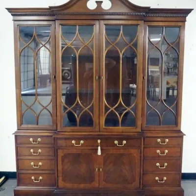 Sale Photo Thumbnail #186: 1185	HICKORY CHAIR HISTORICAL JAMES RIVER PLANTATION COLLECTION 6 DOOR, 9 DRAWER MAHOGANY 2 PART BREAKFRONT W/PENCIL INLAY, INTERIOR LIGHTS & ADJUSTABLE GLASS SHELVES, APPROXIMATELY 74 IN X 16 IN X 87 IN HIGH																																															
