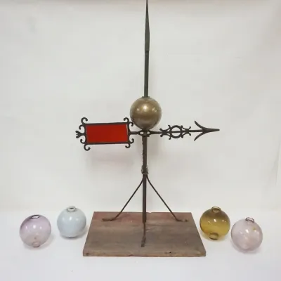 Sale Photo Thumbnail #41: 1041	LIGHTNING ROD WEATHERVANE W/4 GLASS LIGHTNING BALLS, ROD APPROXIMATELY 36 IN HIGH																																																																																																																																																																									