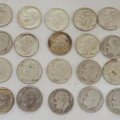Sale Photo Thumbnail #68: 1068	GROUP OF 20 1964 & EARLIER ROOSEVELT DIMES																																																																																																																																																																																																																