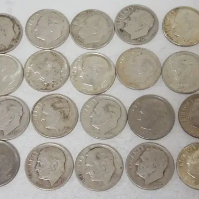Sale Photo Thumbnail #90: 1090	GROUP OF 20 1964 & EARLIER ROOSEVELT DIMES																																																																																																																																																																																																																