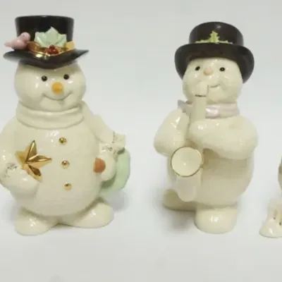 Sale Photo Thumbnail #30: 1030	LENOX SNOWMAN FIGURES & SALT & PEPPER, TALLEST APPROXIMATELY 8 IN HIGH																																																																																																																																																																																				