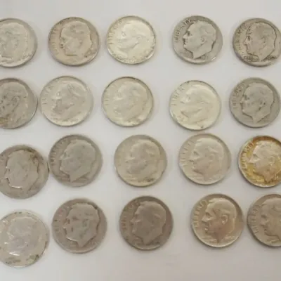 Sale Photo Thumbnail #61: 1061	GROUP OF 20 1964 & EARLIER ROOSEVELT DIMES																																																																																																																																																																																																																