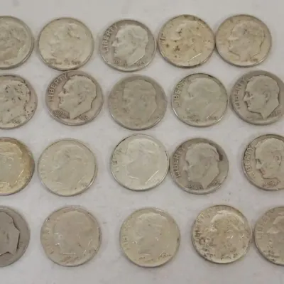 Sale Photo Thumbnail #69: 1069	GROUP OF 20 1964 & EARLIER ROOSEVELT DIMES																																																																																																																																																																																																																