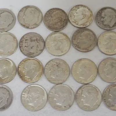 Sale Photo Thumbnail #84: 1084	GROUP OF 20 1964 & EARLIER ROOSEVELT DIMES																																																																																																																																																																																																																