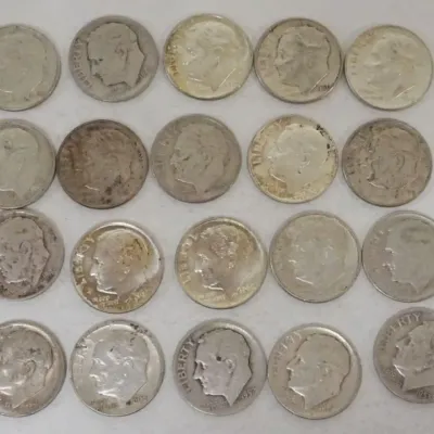 Sale Photo Thumbnail #67: 1067	GROUP OF 20 1964 & EARLIER ROOSEVELT DIMES																																																																																																																																																																																																																