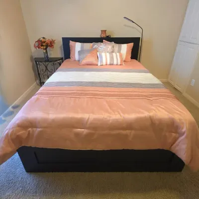 Modern Storage Queen Platform Bed & Demilune Accent Table 