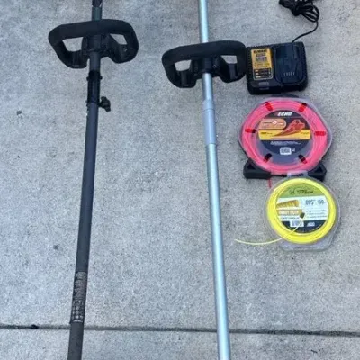 DeWalt Dual String Trimmer Power Combo: Heavy-Duty 60V + Light 20V + 6 Ah Battery