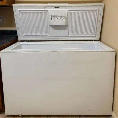Kenmore White Chest Freezer  - 15 cubic feet, Tested & Freezes Cold